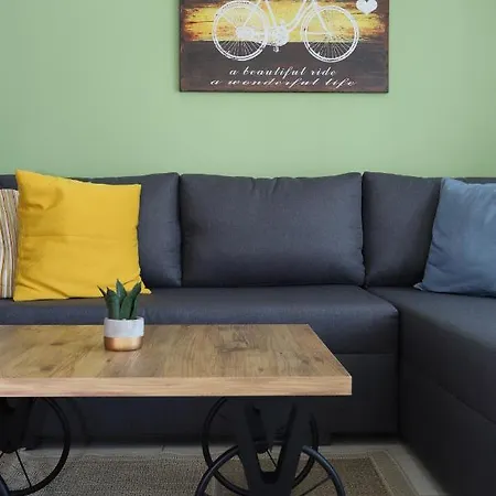 Ladadika Terraza #1 아파트 *