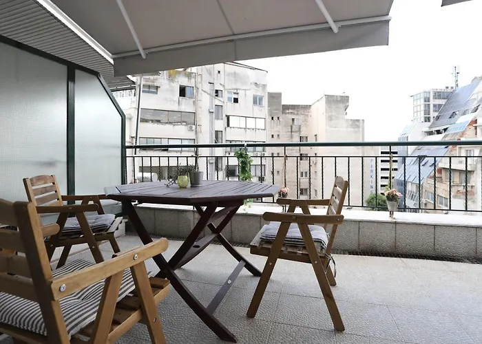 Appartamento Ladadika Terraza #1 *