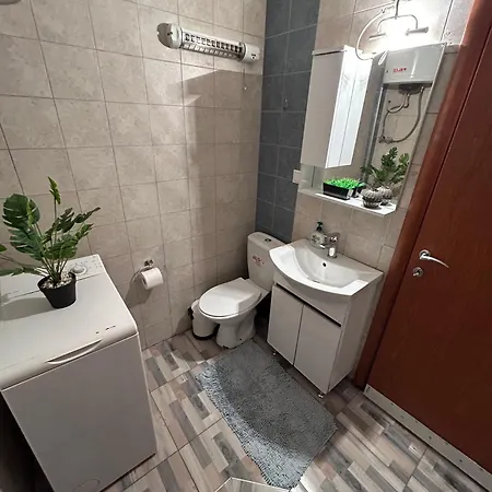 Ladadika Terraza #1 *